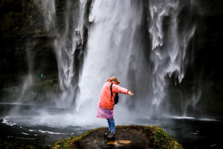 Adventure Travel vs Relaxation Vacations: Finding Your Ideal Balance